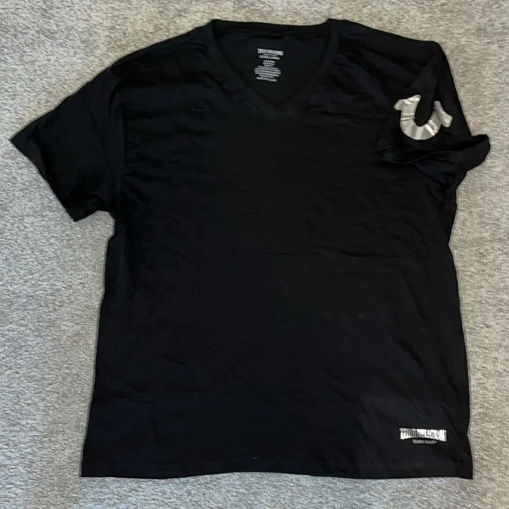 True Religion Brand Denim soft cotton BLACK v neck summer short sleeve t shirt